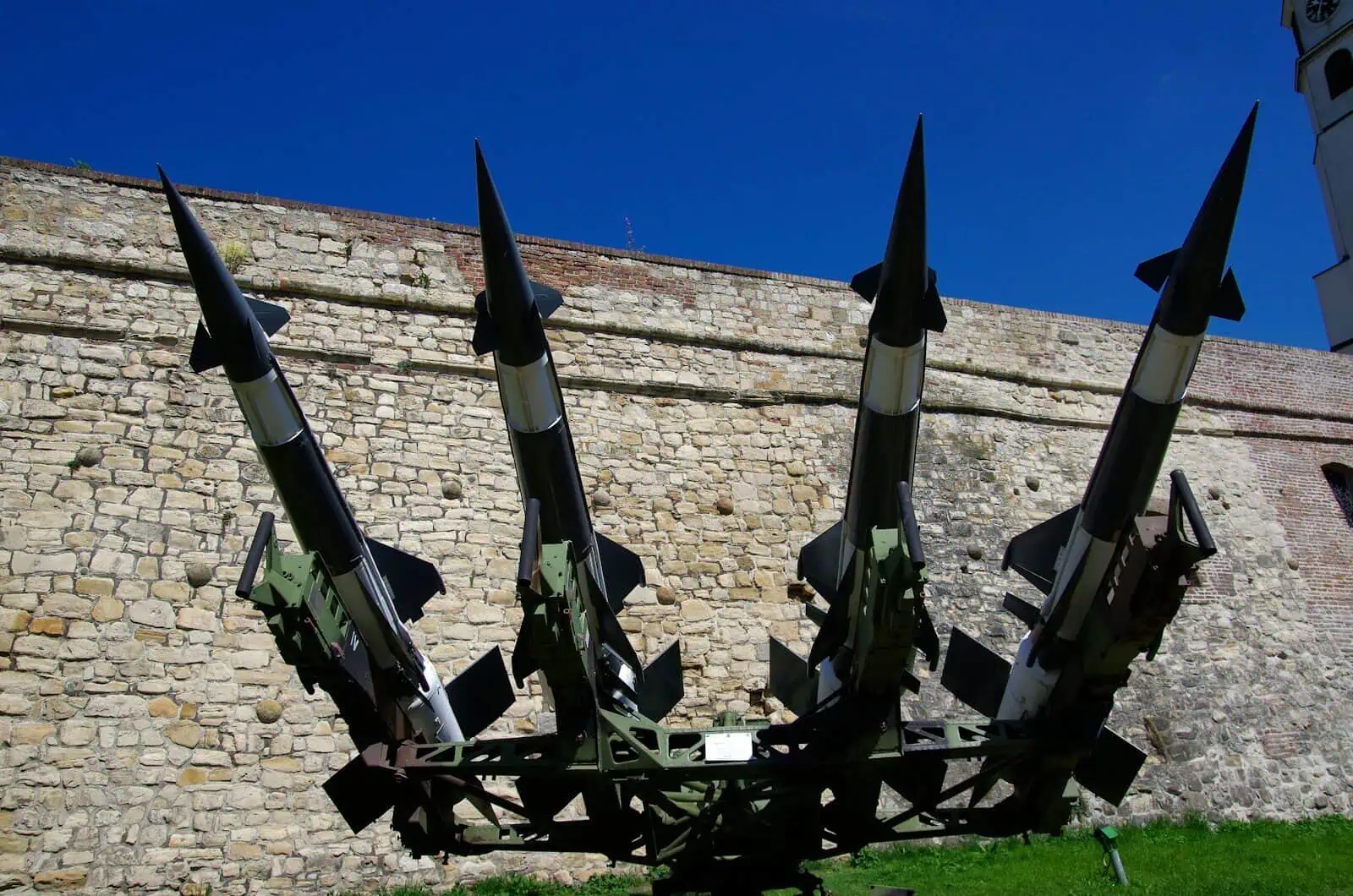 Air Defence Systems Drive Advanced Weapons Support to Ukraine